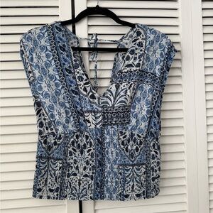 Old Navy Blue and White Patterned Blouse
